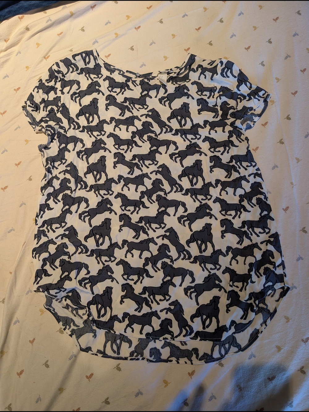 Black And White Horse Print Short Sleeve H&M Top